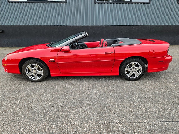 Chevrolet Camaro 8 of 13