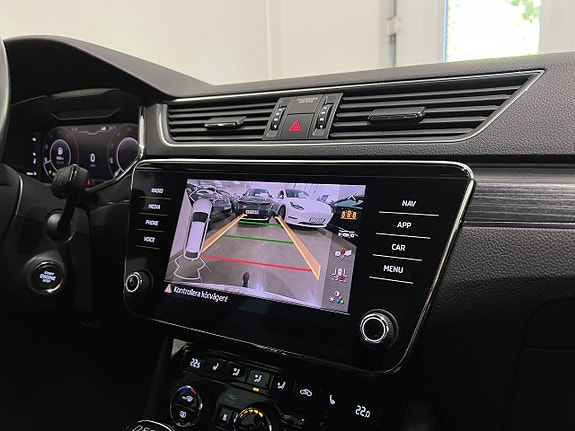 Skoda Superb 23 of 30