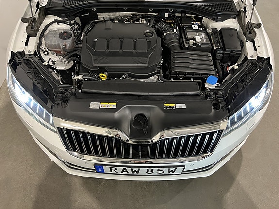 Skoda Superb 14 of 30