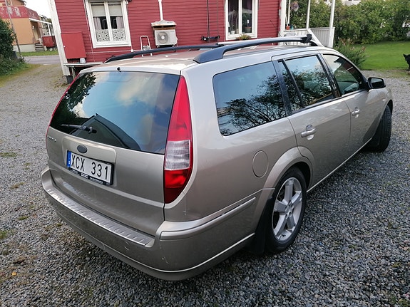 Ford Mondeo 2 of 7