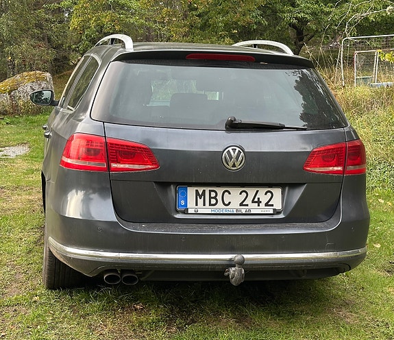 Volkswagen Passat 3 of 8