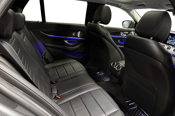 Mercedes-Benz E220 15 of 21
