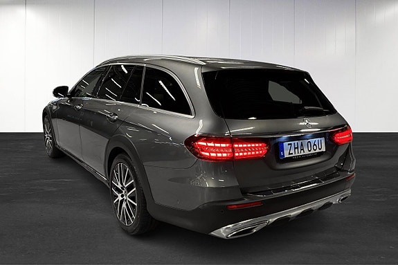 Mercedes-Benz E220 4 of 21