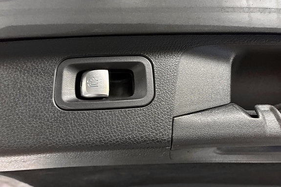 Mercedes-Benz E220 20 of 21