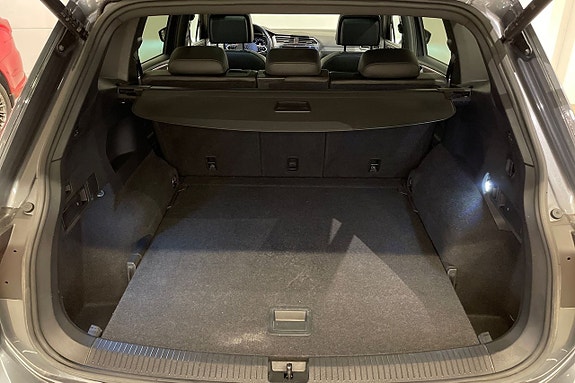 Volkswagen Tiguan Allspace 27 of 29