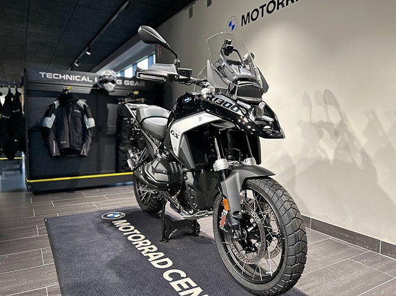 BMW R1300GS Triple Black NU: 264.900kr! / Touring/Dynamic/Innovation 3 of 19