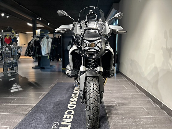 BMW R1300GS Triple Black NU: 264.900kr! / Touring/Dynamic/Innovation 4 of 19