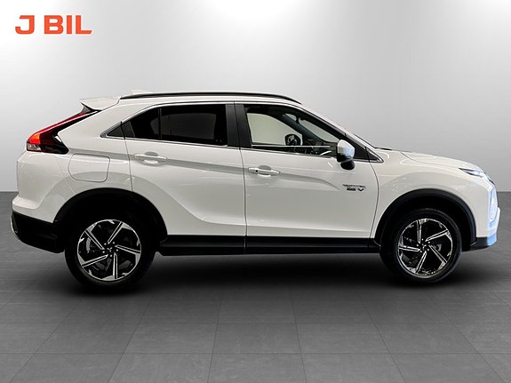 Mitsubishi Eclipse Cross 17 of 19