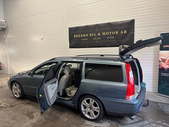 Volvo V70 5 of 7