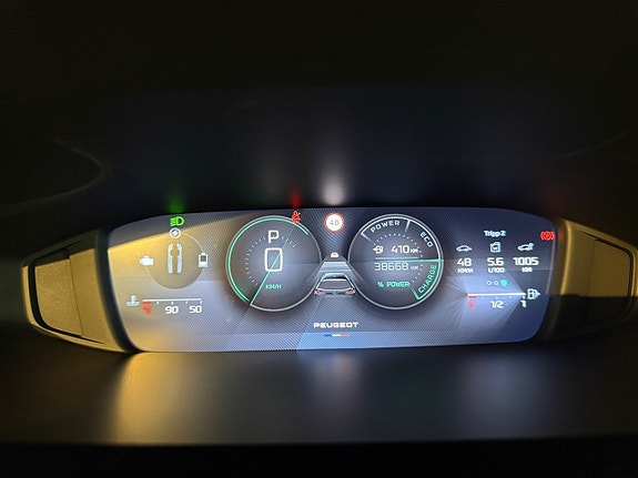 Peugeot 308 SW 11 of 17