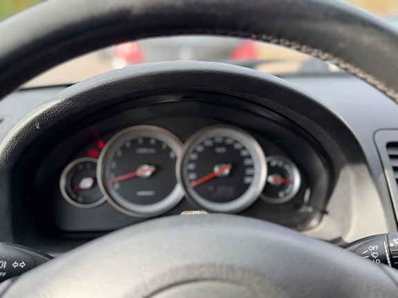 Subaru Legacy 15 of 17
