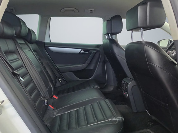 Volkswagen Passat Alltrack 19 of 19