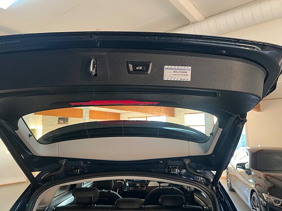 BMW 218d 8 of 20