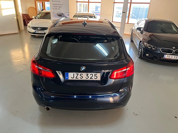 BMW 218d 6 of 20