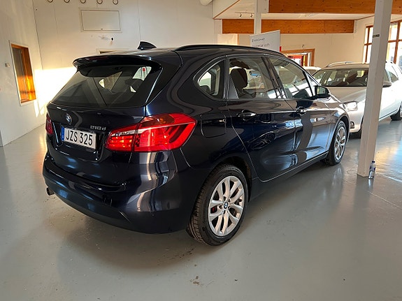 BMW 218d 5 of 20