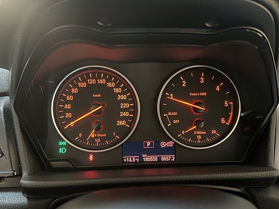 BMW 218d 17 of 20