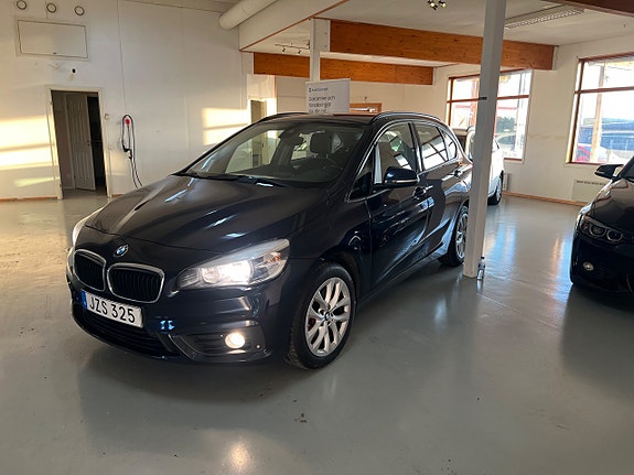 BMW 218d 3 of 20