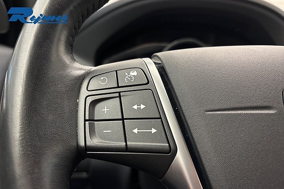 Volvo XC60 9 of 17