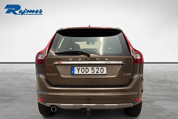 Volvo XC60 15 of 17