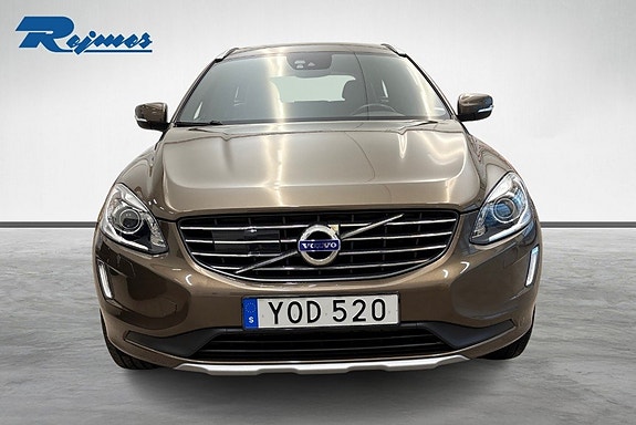 Volvo XC60 16 of 17