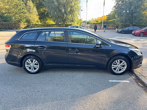 Toyota Avensis 5 of 13