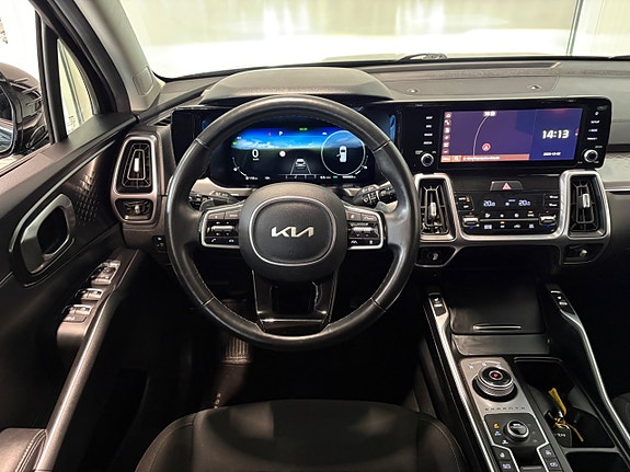Kia Sorento 11 of 23
