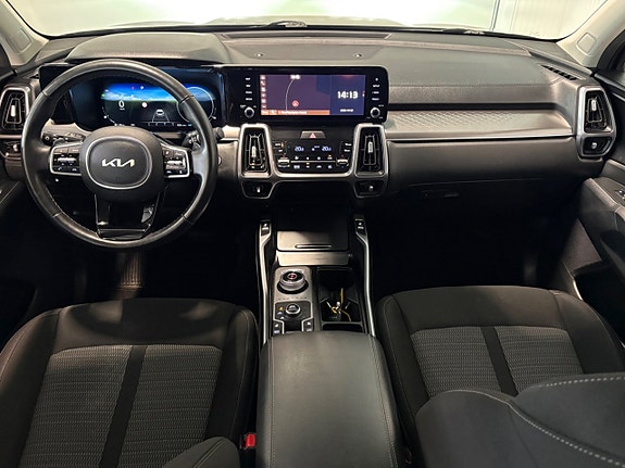 Kia Sorento 12 of 23