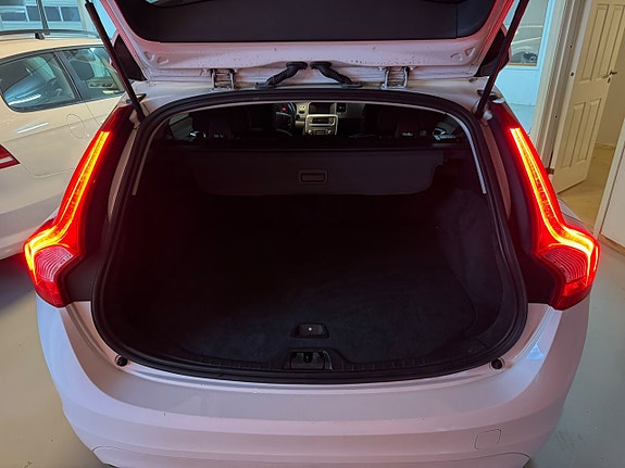 Volvo V60 9 of 11