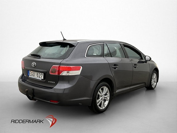 Toyota Avensis 8 of 27