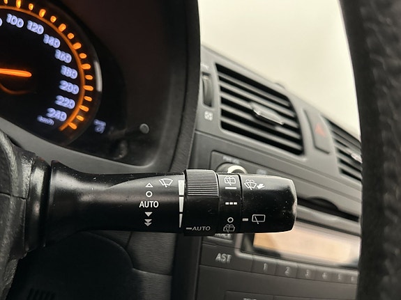 Toyota Avensis 17 of 27