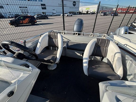 Buster Lx Yamaha F60 2012 5 of 10