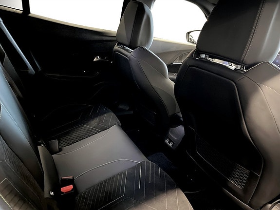 Peugeot 2008 17 of 20