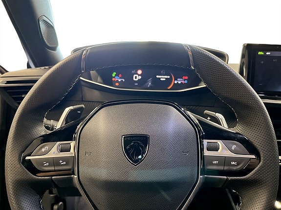 Peugeot 2008 8 of 20