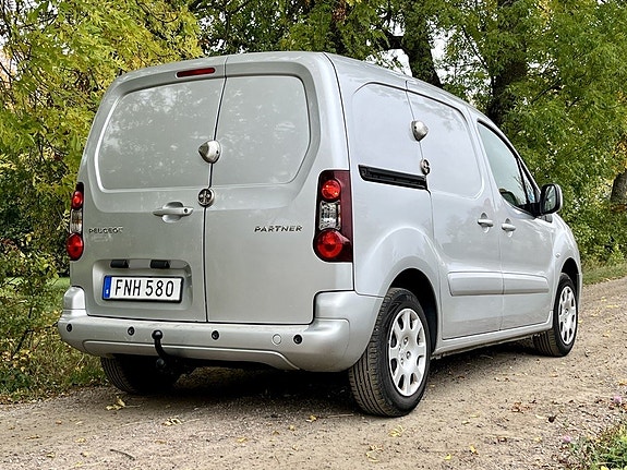 Peugeot Partner 2 of 14