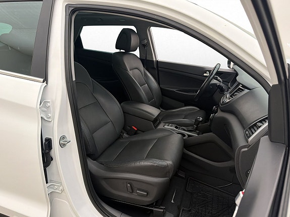 Hyundai Tucson 24 of 30