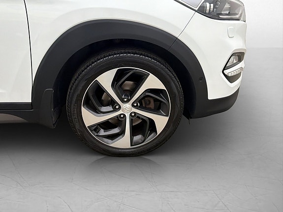 Hyundai Tucson 30 of 30