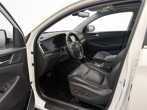 Hyundai Tucson 10 of 30