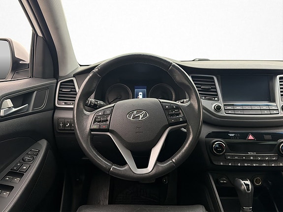 Hyundai Tucson 13 of 30