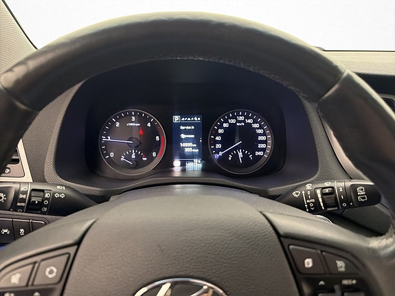 Hyundai Tucson 17 of 30