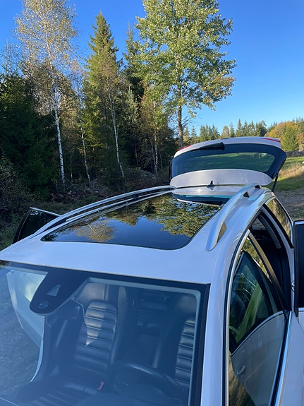 Volkswagen Passat Alltrack 2 of 16