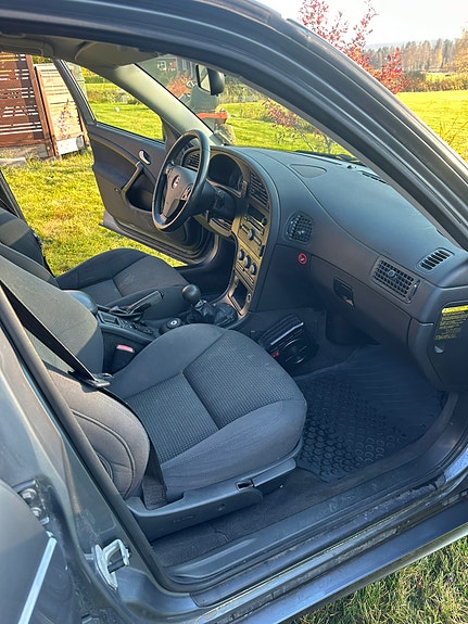 Saab 9-5 6 of 8