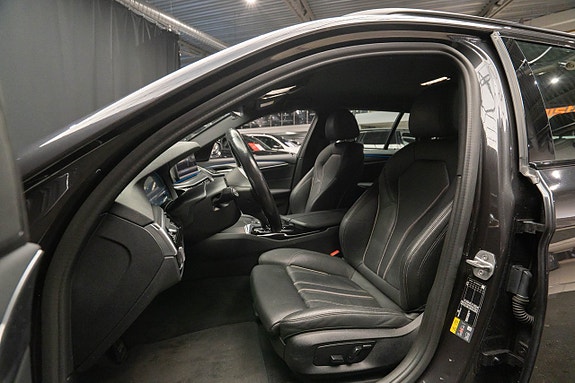 BMW 530e 18 of 25