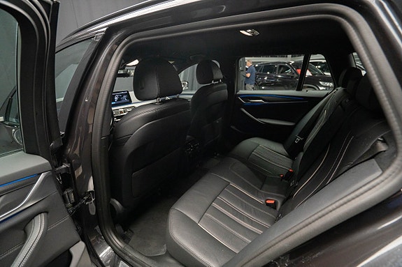 BMW 530e 20 of 25