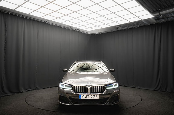 BMW 530e 4 of 25