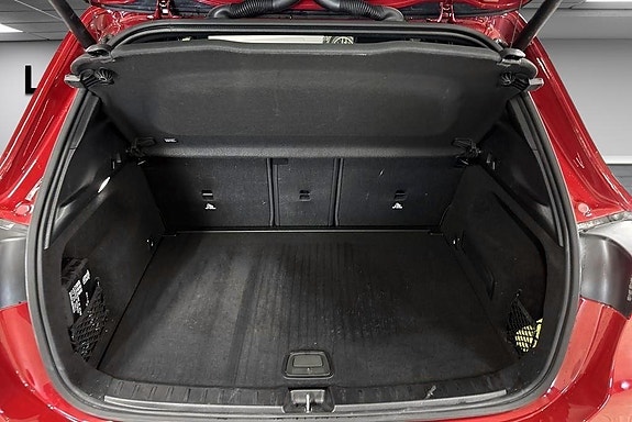 Mercedes-Benz GLA200 15 of 17
