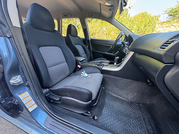 Subaru Legacy 16 of 24
