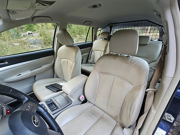 Subaru Outback 7 of 15
