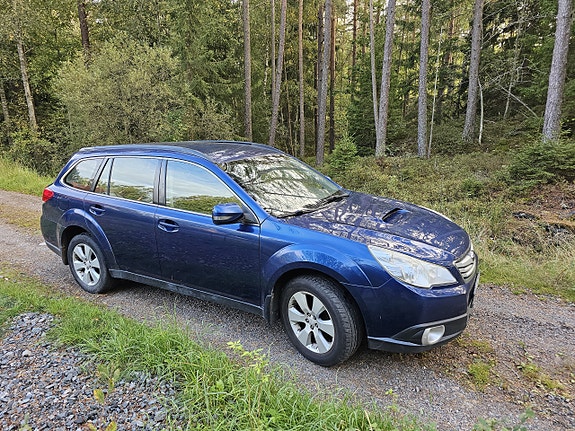 Subaru Outback 2 of 15