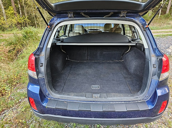 Subaru Outback 10 of 15