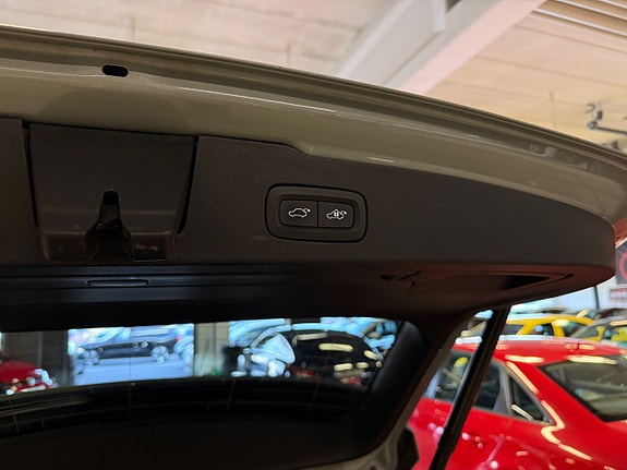 Volvo V60 26 of 27